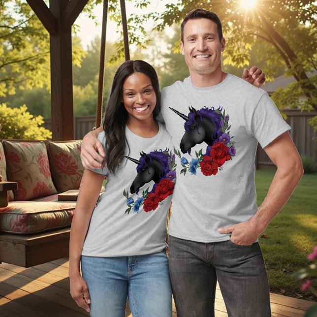 Camiseta Flores de unicornio negras moradas (Subido por el creador)