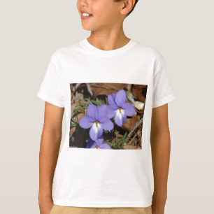 Camiseta Flores salvajes Regalos y ropa Violeta III de pie