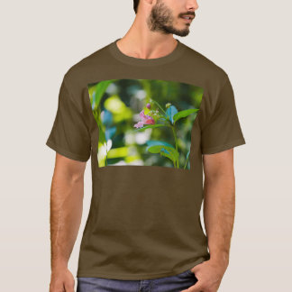 Camiseta Flores Silvestres Creciendo En Los Bosques En Vera
