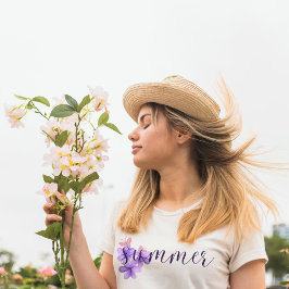 Camiseta Flores violetas de verano y mariposa