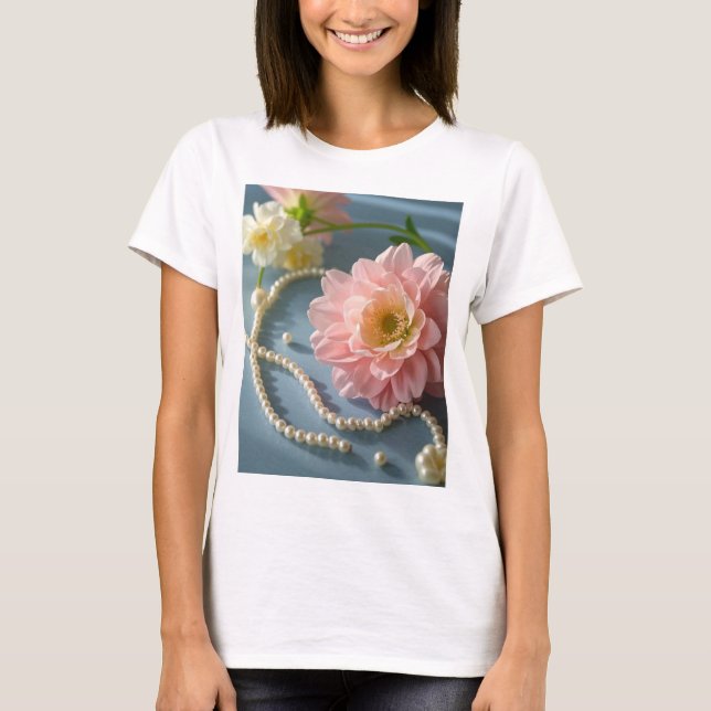 Camiseta Flores y perlas elegantes (Anverso)