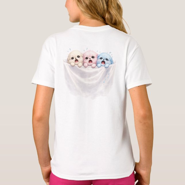 Camiseta Fluffy Trio in Panic – Cute Pastel Creatures  (Reverso)