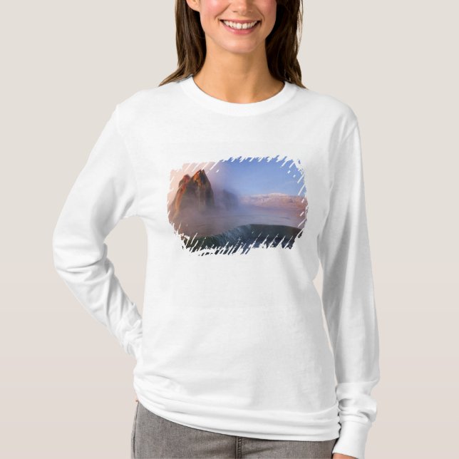 Camiseta Fly Geyser con Granite Range coronada de nieve (Anverso)
