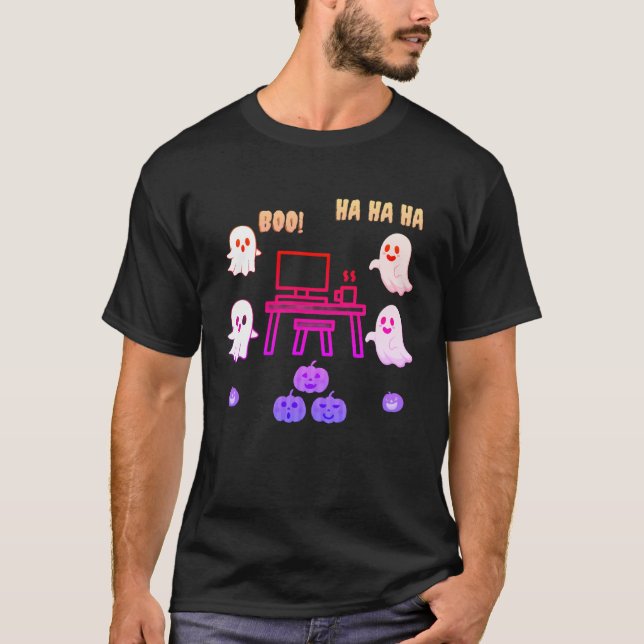 Camiseta Flying Ghosts Around a Computer – Halloween Tech (Anverso)