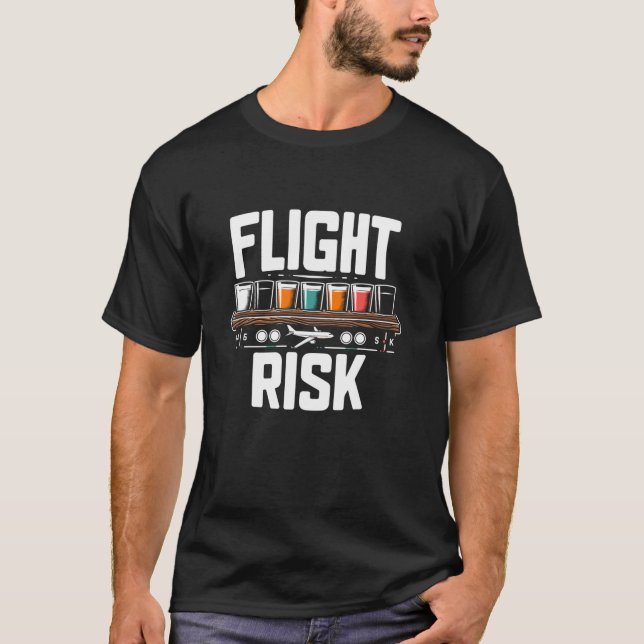 Camiseta FOMO Flight Risk Bebe Dando Graciosa Cerveza Sarcá (Anverso)