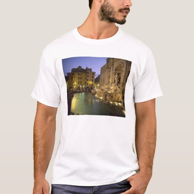 Camiseta Fontana de Trevi por la noche, Roma, Lazio, Italia (Anverso)