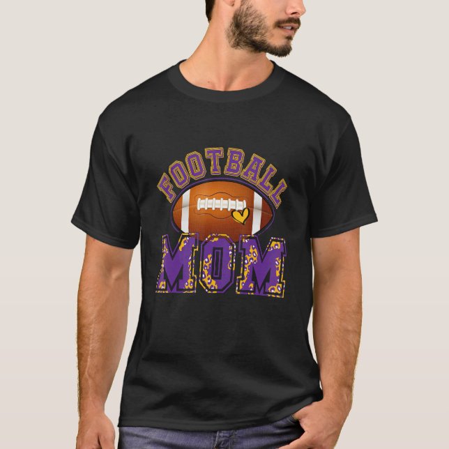 Camiseta Football Mom Football Leopard Purple Gold For Moth (Anverso)