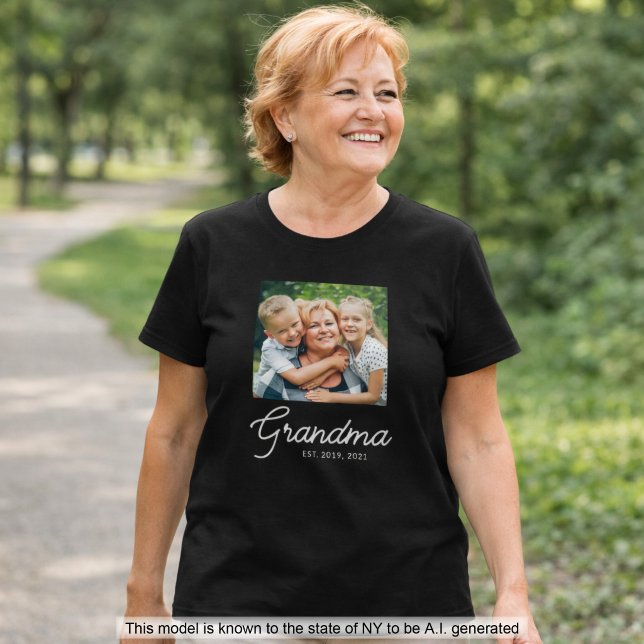Camiseta Foto de Abuela Establecida con Letra (Subido por el creador)
