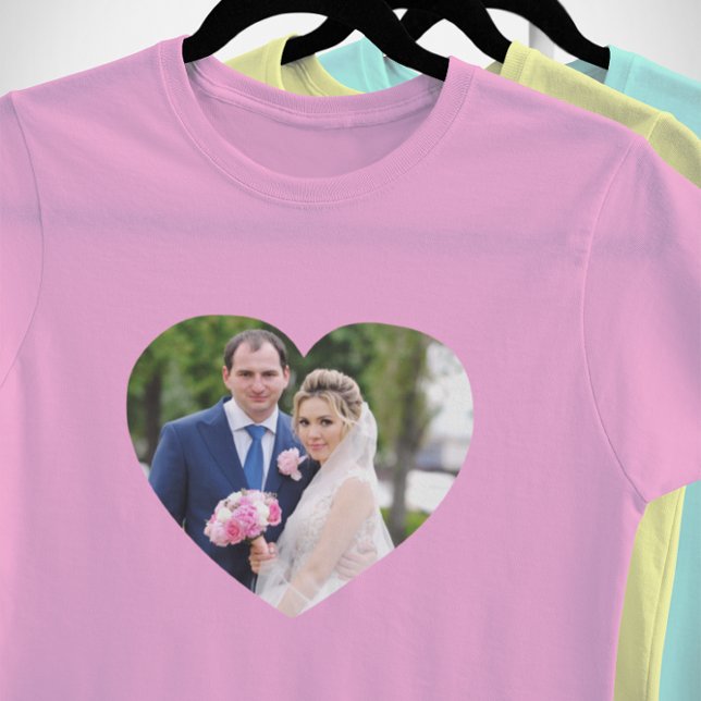 Camiseta Foto de boda en forma de corazón (Create your own heart shaped photo tee.)