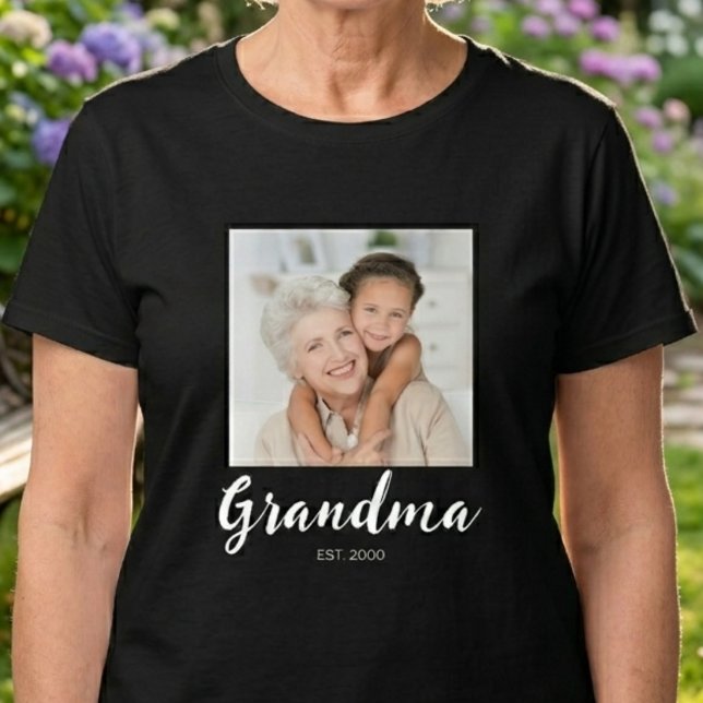 Camiseta Foto de Escritura Establecida Abuela  (Subido por el creador)