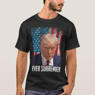 Camiseta Foto de fichaje de Trump rindiéndose 2024 Presiden