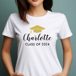 Camiseta Foto De Graduación De 2025 De Modern Gold Script N<br><div class="desc">La camisa de la fiesta de graduación celebra al graduado con un diseño simple y elegante que incluye el primer nombre del graduado en escritura moderna y su año de clase, acentuado con una gorra de graduación. El espacio para una foto opcional está incluido en la parte posterior de la...</div>