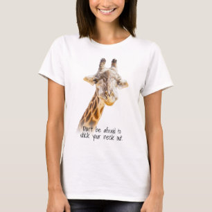 Camiseta Foto de jirafa moderna con cita "Saca El Cuello"
