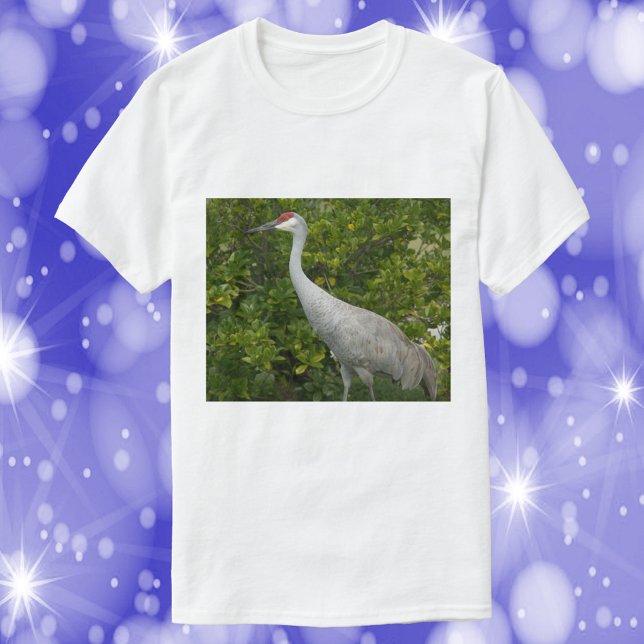 Camiseta Foto de la naturaleza de las aves de Sandhill Cran (A shirt with a photograph of a Sandhill Crane.)