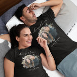 Camiseta Foto de pareja siempre y siempre para siempre<br><div class="desc">Elegante camiseta de pareja con el dicho "siempre para siempre" que incorpora un centro cardíaco,  una foto de la pareja feliz,  sus nombres y una fecha significativa.</div>