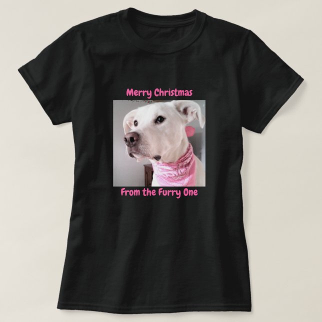 Camiseta Foto de un perro tímido con ojos llenos de negro (Diseño del anverso)