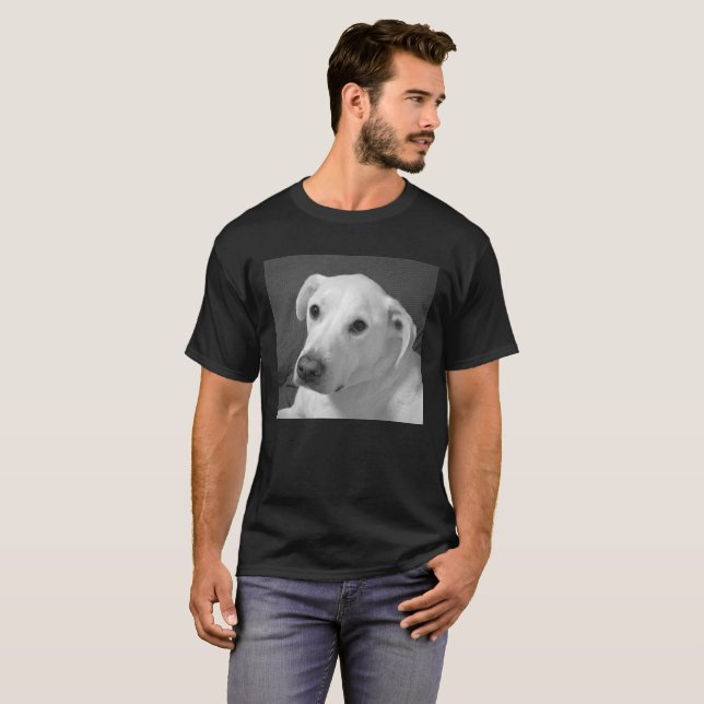 Camiseta Foto en blanco y negro de un bello perro conmovedo (Anverso completo)