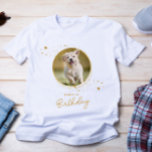 Camiseta Foto mascota Oro Estrellas Perro Cumpleaños Person<br><div class="desc">¡Puppy Pawty! Añada el toque final a su cumpleaños de cachorros o perros con esta elegante foto mascota personalizado de oro y camisetas fiestas de estrellas purpurinas. Añade la foto favorita de tu cachorro y personaliza con nombre, cumpleaños de edad! Vea la colección de cumpleaños de Puppy Dog para conocer...</div>