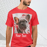 Camiseta Foto personalizada y rojo del texto<br><div class="desc">Foto repetitiva personalizada y camiseta roja con texto</div>