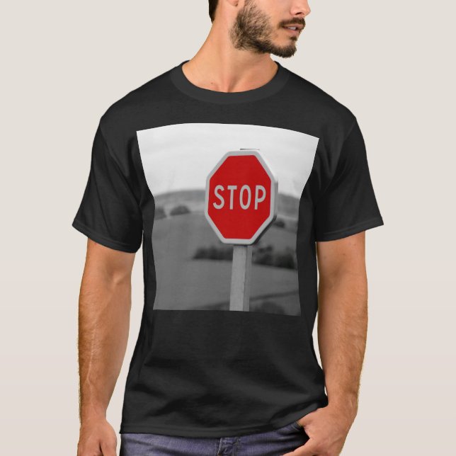 Camiseta Fotografía Minimalista del Rótulo Red Stop Road (Anverso)