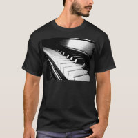 Fotografía negra y blanca con clase del piano
