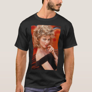 Camiseta fotográfica con vestir negro y arenoso