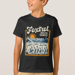 Camiseta Foxtrots Deltas Tangos Pingüinos Anti Trump 2