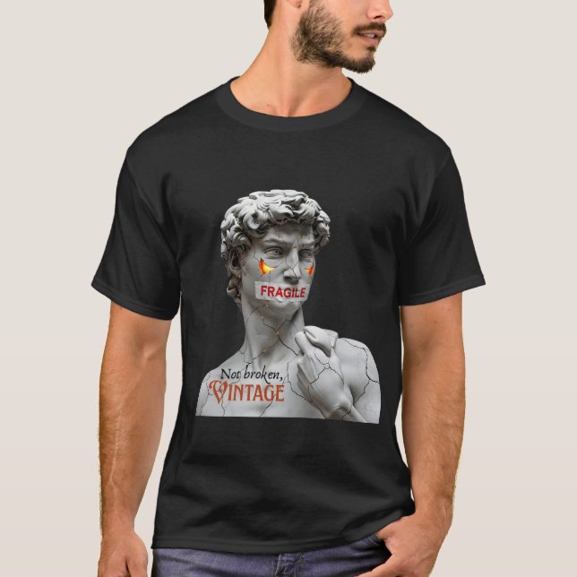 Camiseta Frágil arte meme - Parodia de la estatua de David (Anverso)