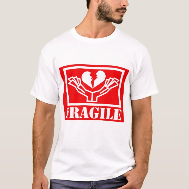 CAMISETA FRAGILE (Anverso)