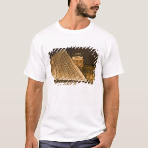 Camiseta Francia, París. El Louvre al anochecer. Crédito 2