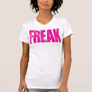 Camiseta FREAK - Texto rosa