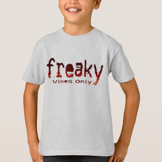 Camiseta "Freaky Vibes Only"-dgn5 de Maaya Prints, para Niñ (Anverso)