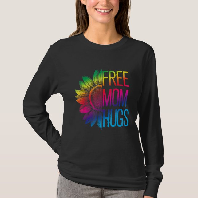 Camiseta Free Mom Hugs - LGBT Rainbow. Sunflower (Anverso)