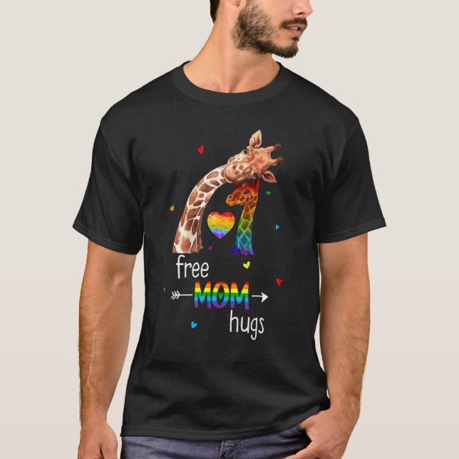 Camiseta Free Mom Hugs  Rainbow Giraffe Heart Lgbt Pride Mo (Anverso)