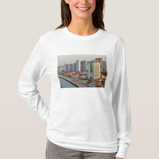 Camiseta Frente marítimo con el horizonte de la ciudad de Y (Anverso)