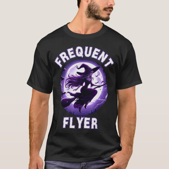 Camiseta Frequent Flyer Witch, Funny Halloween Witch Costum (Anverso)