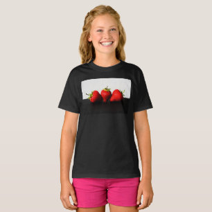 Camiseta Fresas En Blanco Sobre Negro