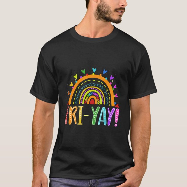 Camiseta Fri-Yay Teacher Weekend Friday Boho Rainbow (Anverso)