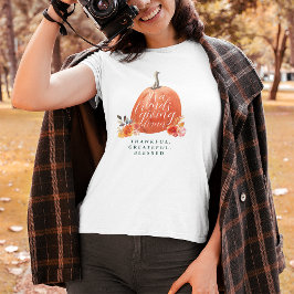 Camiseta Friendsgiving Dinner Orange Pumpkin Autumn Floral 