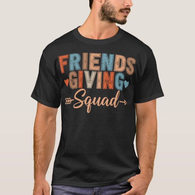 Camiseta Friendsgiving Squad 2025 Matching Thanksgiving  (Anverso)