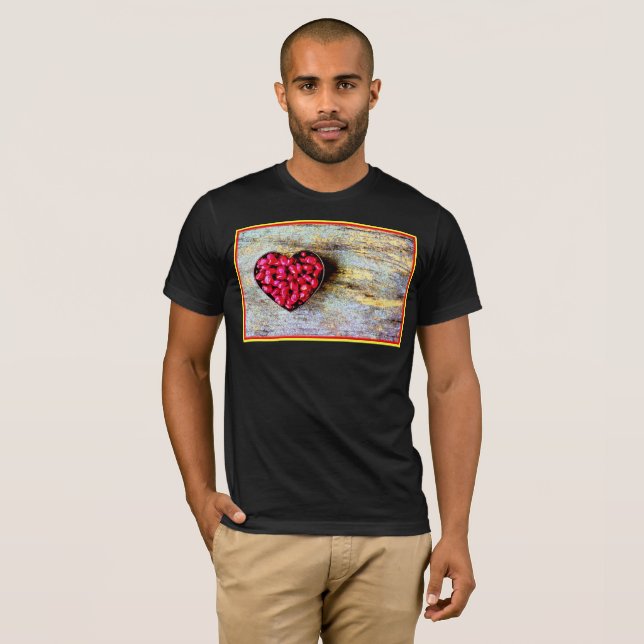 Camiseta "Fruta Corazón Pomegranada" Foto Cute. ¡Hazte con  (Anverso completo)
