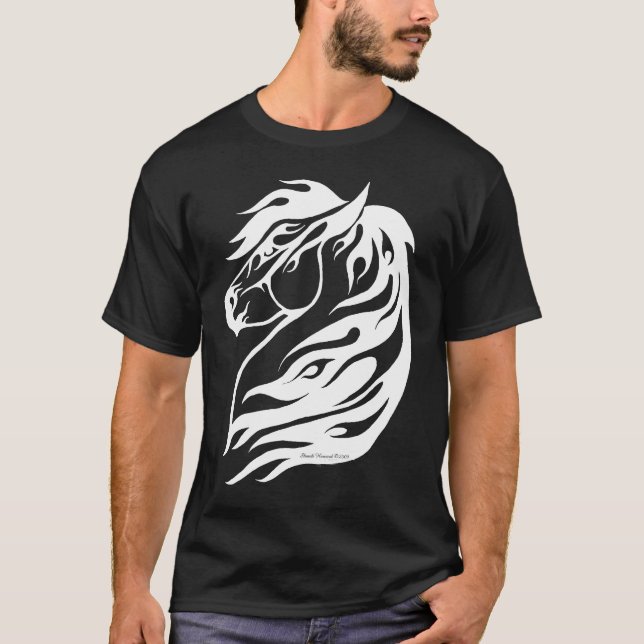 Camiseta Fuego tribal del blanco del caballo (Anverso)