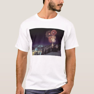 Camiseta Fuegos artificiales en el centro turístico de