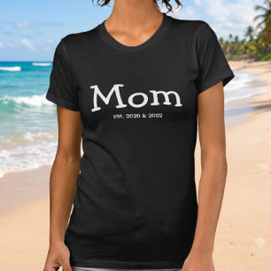 Camiseta Fuente caprichosa negra que dice mamá