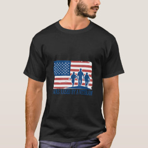 Camiseta Fui Criado Por Un Veterano Soldado De Bandera Esta