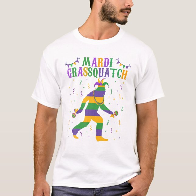 Camiseta Fun Madi Mardi Gras Bigfoot Sasquatch Mardi Gras C (Anverso)