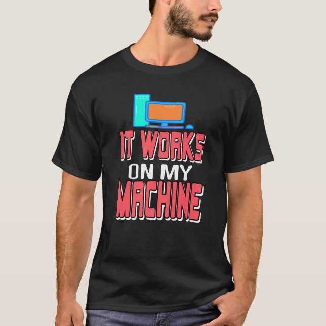 Camiseta Funciona En Mi Máquina Analista Administrativo De  (Anverso)