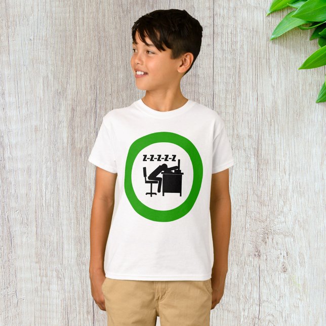 Camiseta Fundadosa trabajadora de oficina durmiendo en el e (Subido por el creador)