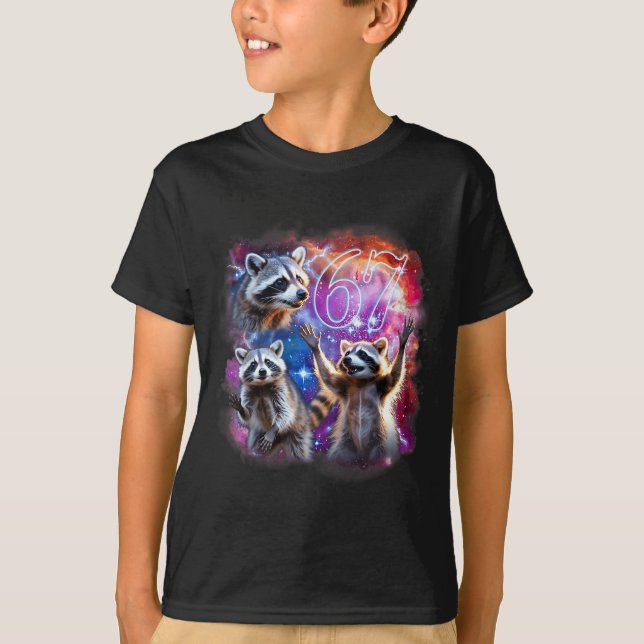 Camiseta Funny 67 Meme Racoon Howling At The Moon Six Seven (Anverso)