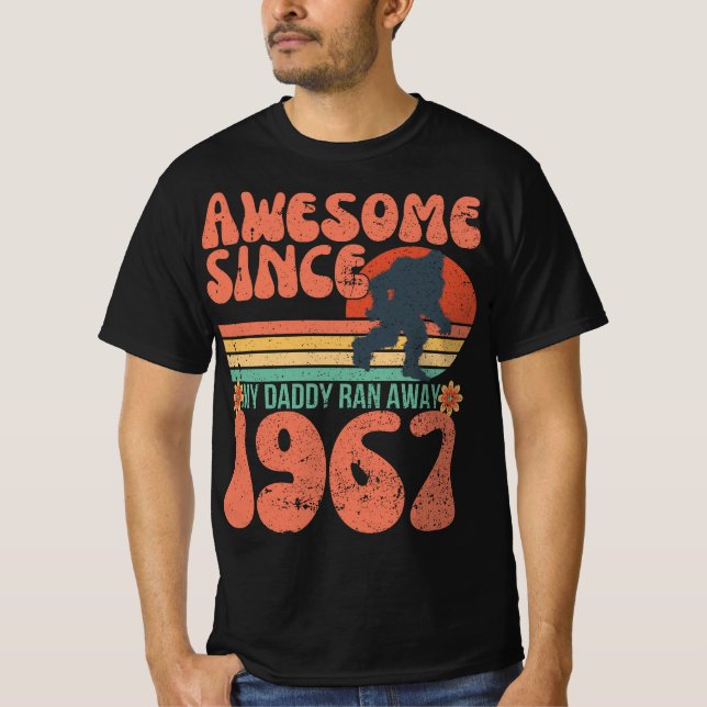 Camiseta Funny Awesome Sasquatch Retro Sunset Cumpleaños 19 (Anverso)